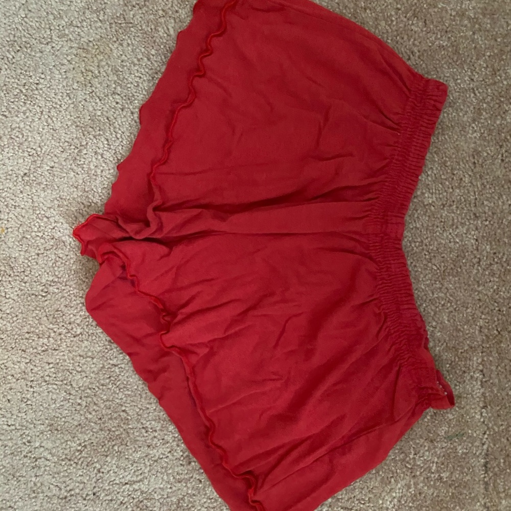 red flowy shorts